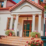 Pod Kolumnami Guest house 3*