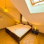 Pod Kolumnami