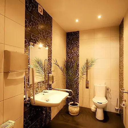 Pod Kolumnami Gasthuis 3*