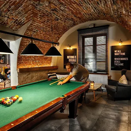 Pod Kolumnami Pilica