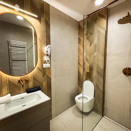 科伦纳米旅馆 3* Pilica